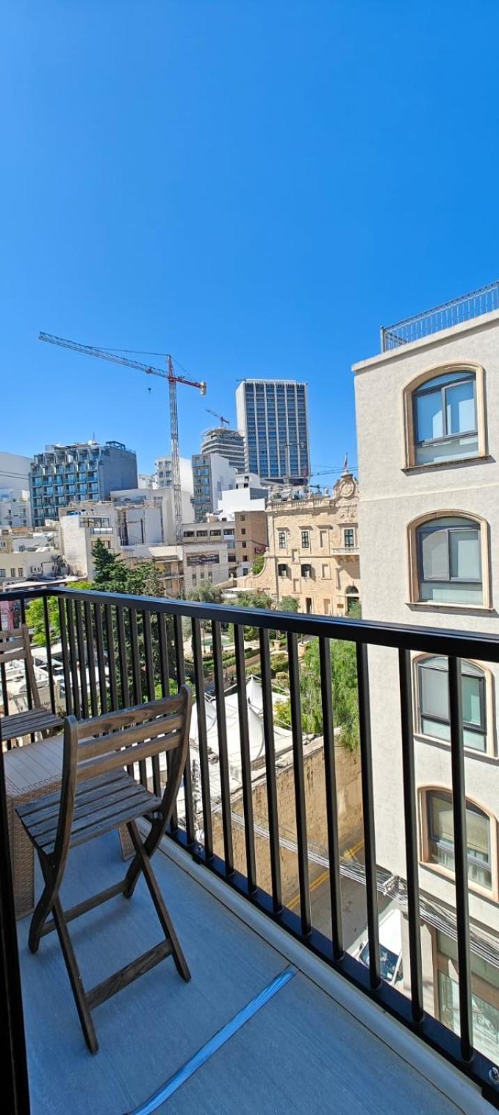 Ferienwohnung Luxury Garden View At Spinola Bay St Julians San Ġiljan Exterior foto
