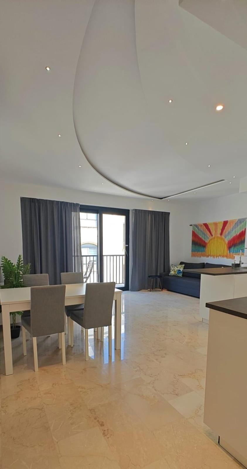 Ferienwohnung Luxury Garden View At Spinola Bay St Julians San Ġiljan Exterior foto